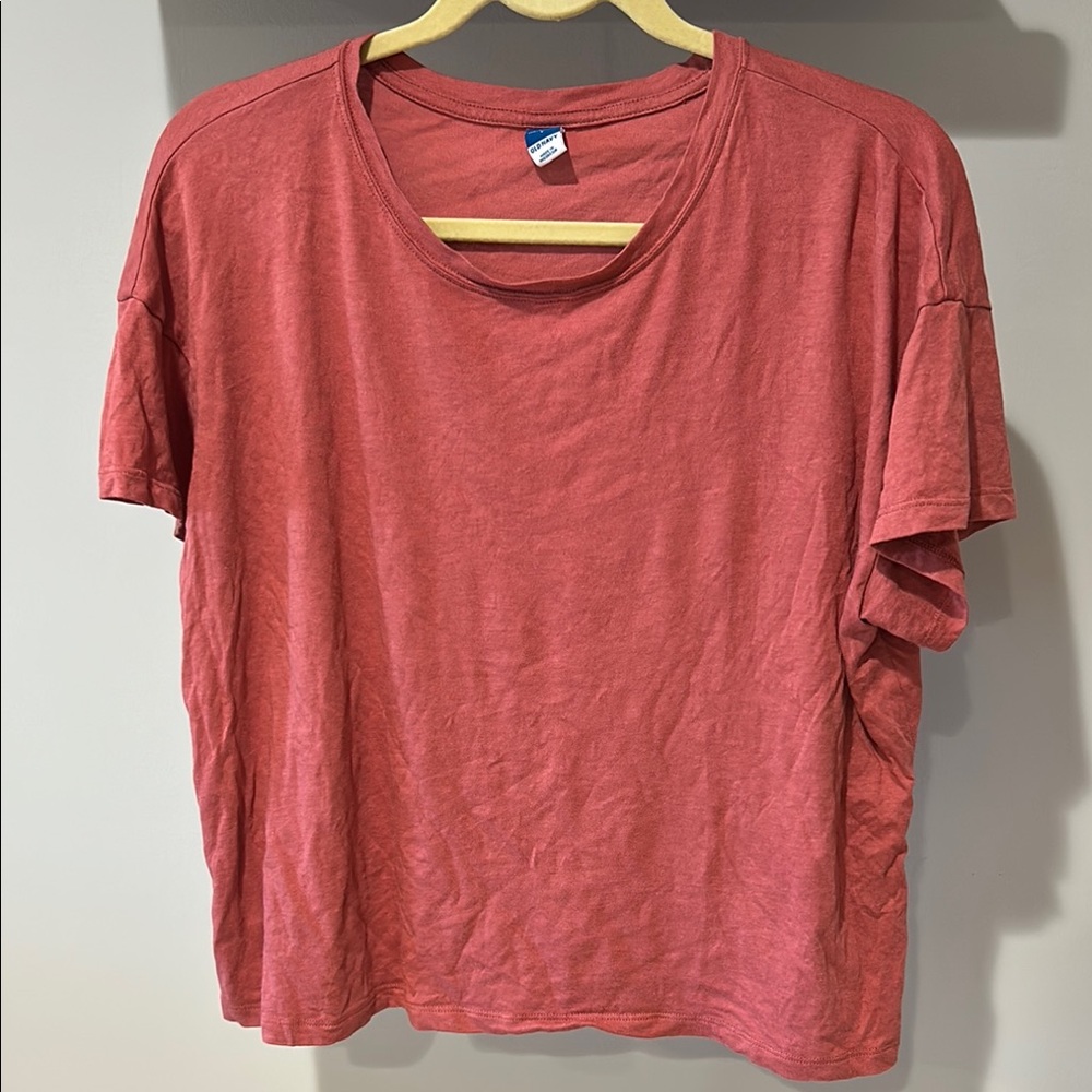 Old Navy Red T-Shirt (Size L)